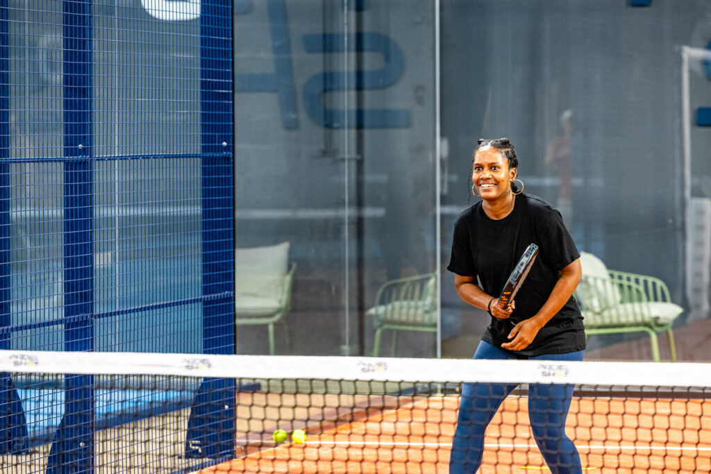 Progressez au Padel avec des conseils technique et tactique chez PadelShot
